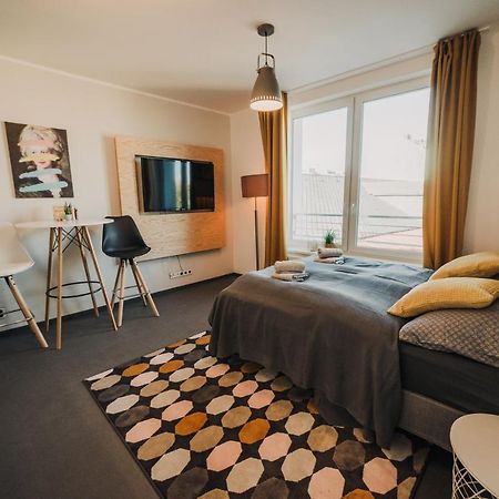 Beautiful New Studio, 400M From The Square Apartment Plzen Luaran gambar